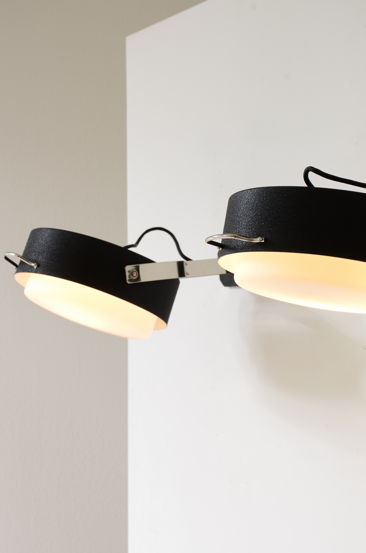 GCME Illuminazione  Set of 4 wall lamps in metal and chrome-plated brass 