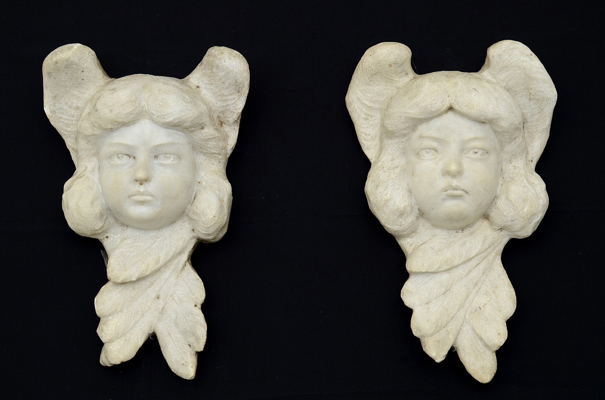 Coppia di angeli in marmo di Carrara  Firenze, 1830ca.