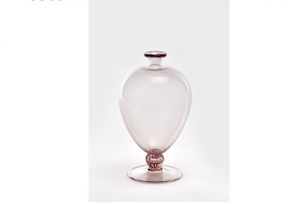 Vittorio Zecchin, vaso modello "Veronese" in vetro soffiato trasparente di ametista chiarissimo.
