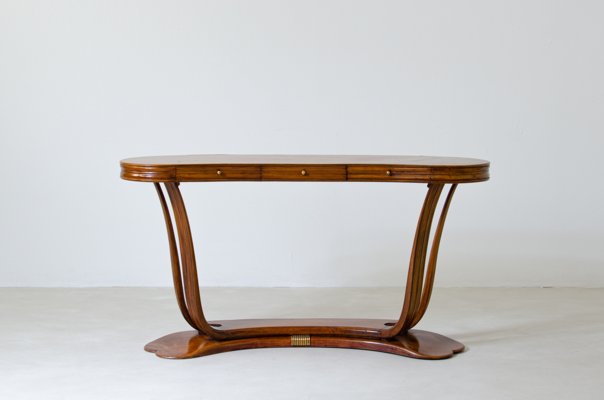 Osvaldo Borsani, elegant table / console in lacquered wood, with glass top and brass structure. Manufactured by Arredamenti Borsani, Italy 1940ca.