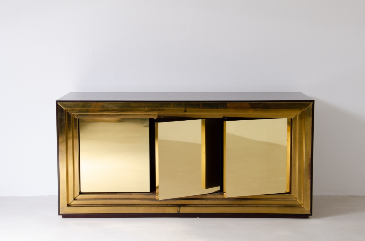 Luciano Frigerio (1928-1999)  Large and unique storage unit Manufactured by Frigerio & C. 1970s.