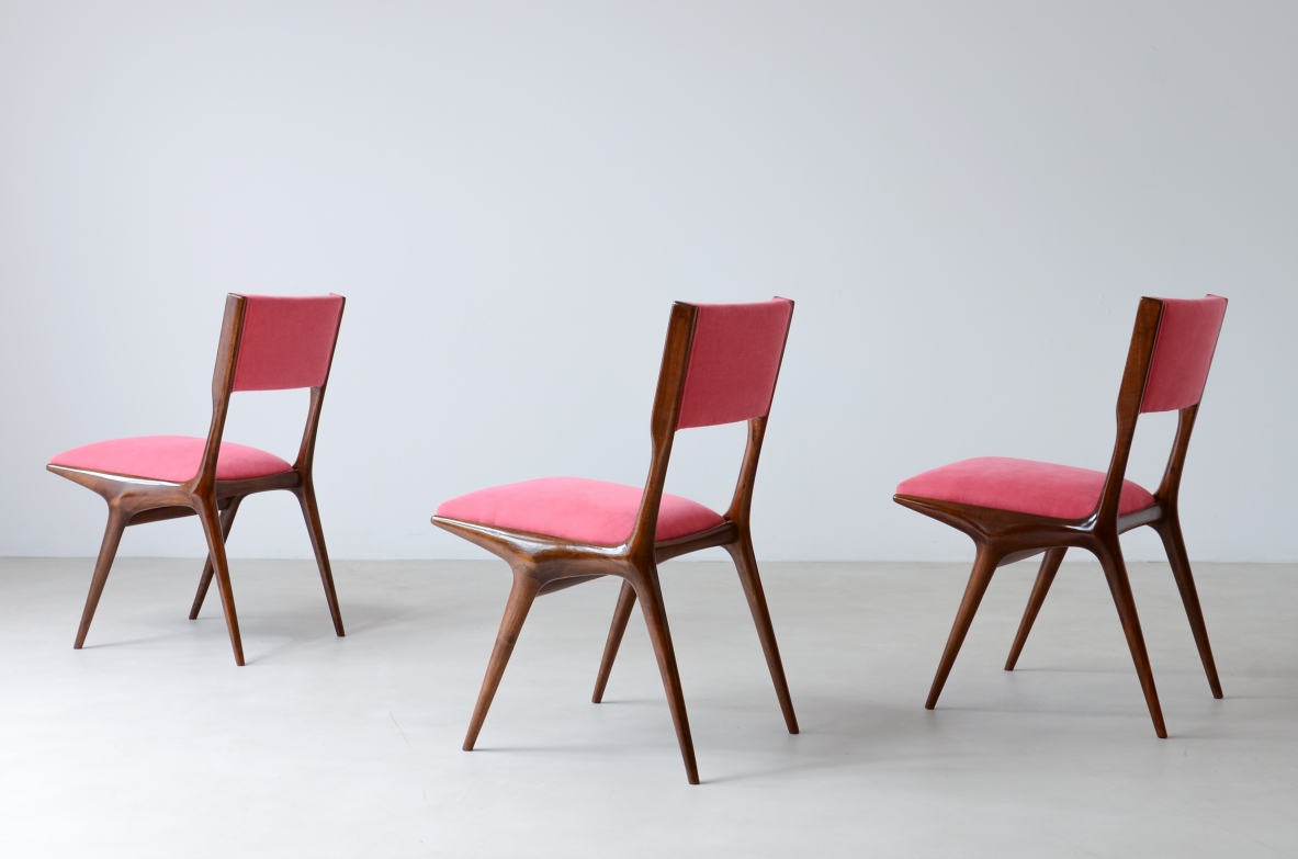 Carlo de Carli, set di di otto sedie modello 634 disegnate dall'architetto, designer premiato con il Compasso d'Oro nel 1954.
