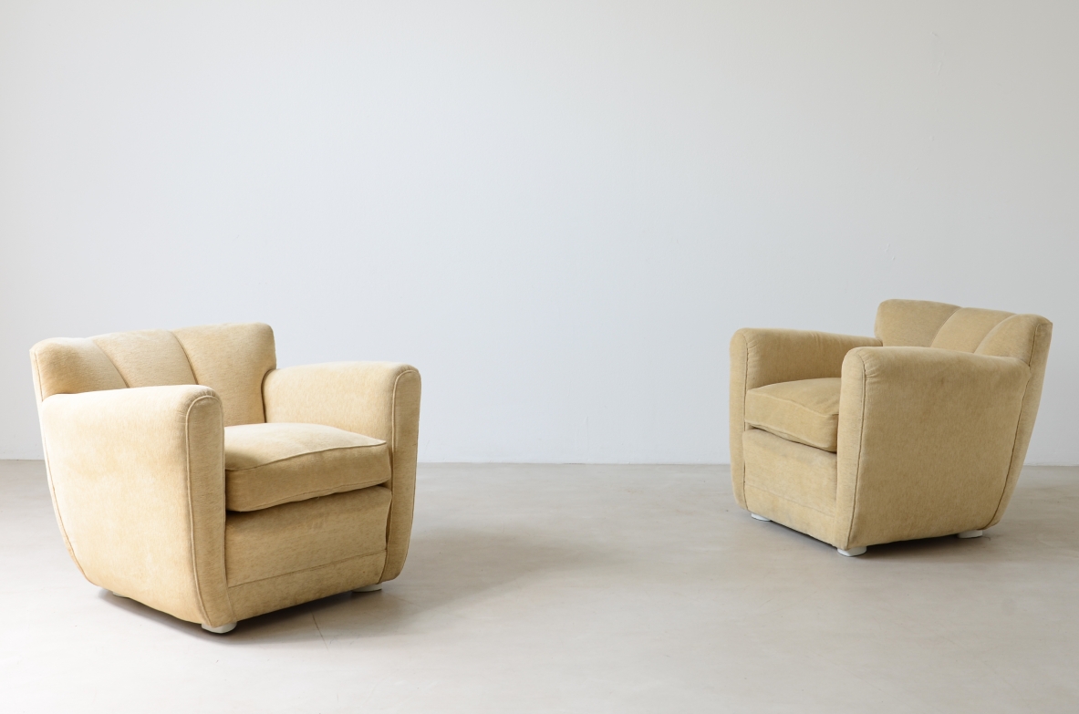 ABV Borsani (1911-1985)  Splendid pair of small nice shaped wooden armchairs upholstered and covered in fabric.  ABV manufacture ca. 1940.
