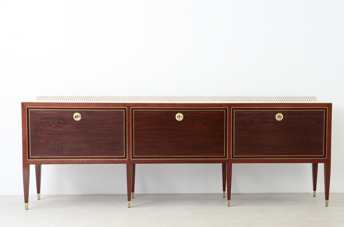 Paolo Buffa raro mobile contenitore con tre ante a ribalta Manifattura Lietti, 1940ca.