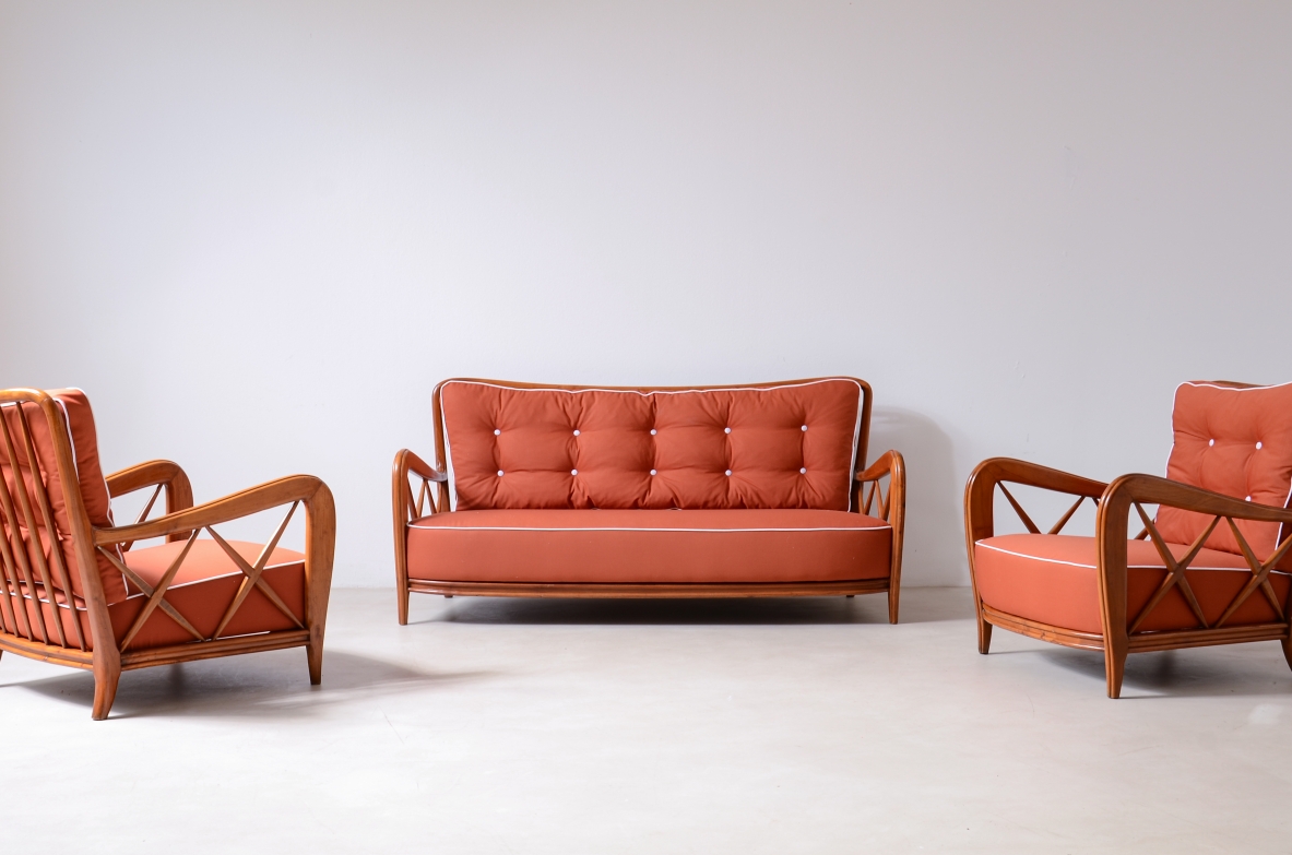 Paolo Buffa.Splendid living room in shaped cherry wood.Manufactured by Serafino Arrighi around 1940.