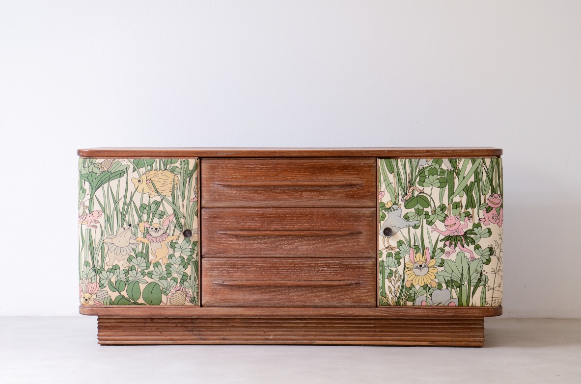 Guglielmo Pecorini, Northern Italy late 1930s.Splendid oak cabinet