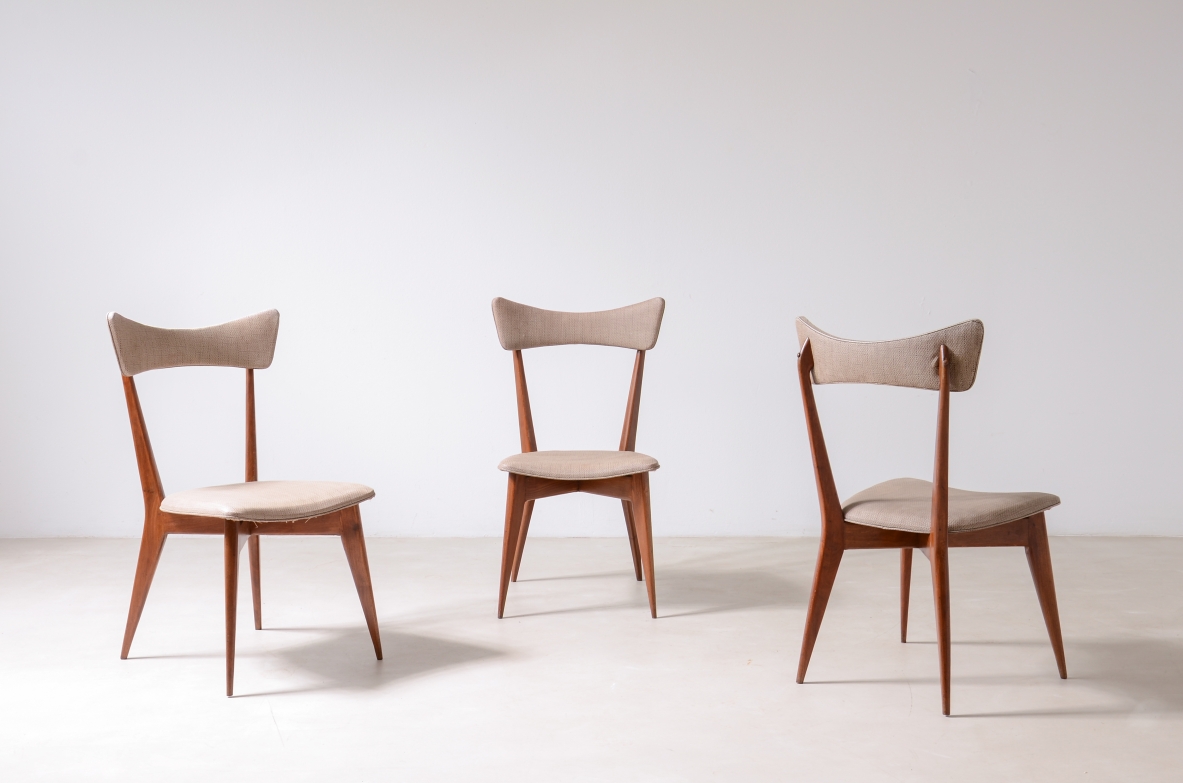 Ico Parisi, Rare set of 6 walnut chairs. Manufactured by F.lli Colombo, Como, 1952.
