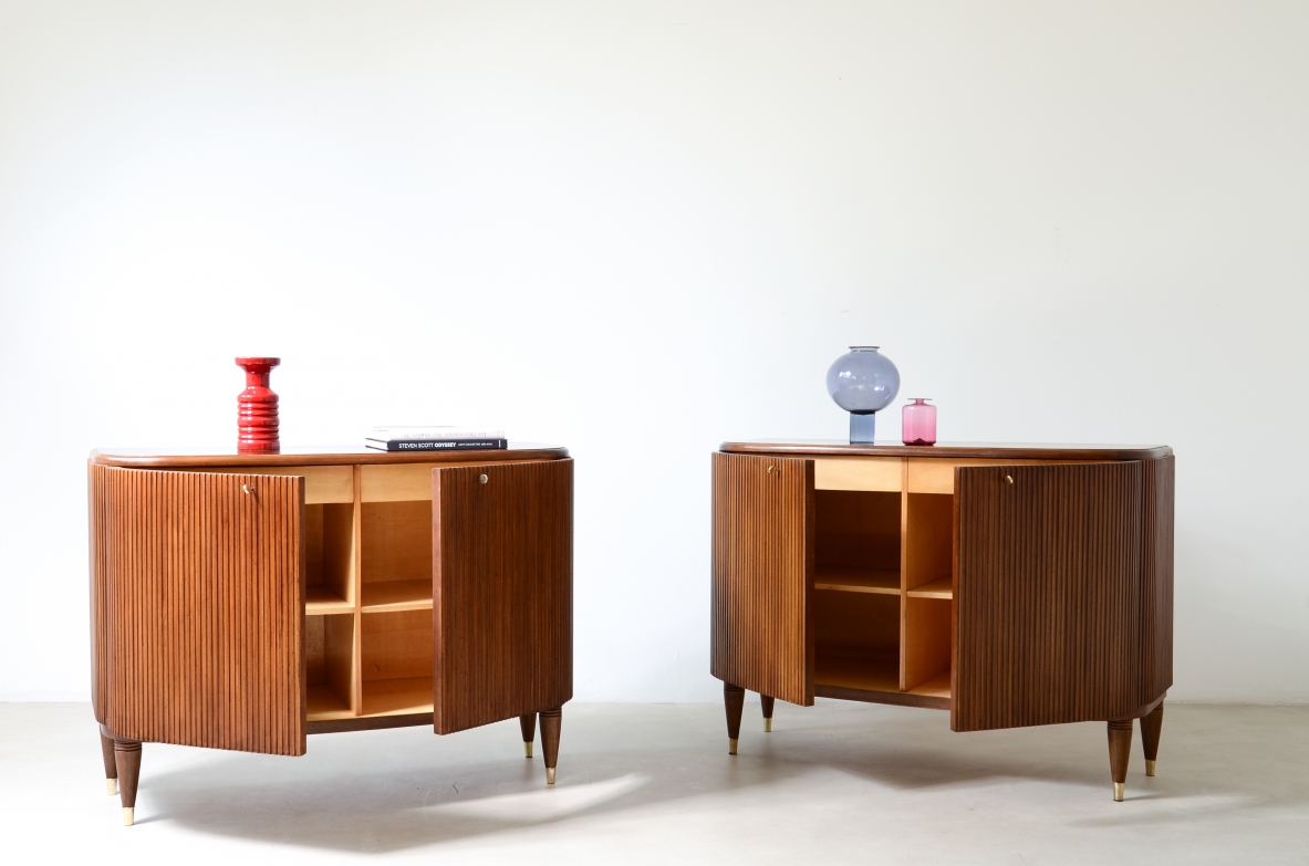 Two elegant twin cabinets in blond wood with curved fronts and sides, Attribution: ABV Borsani Varedo, ca. 1940.