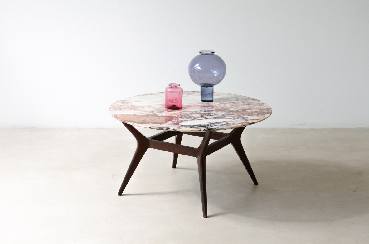 Coffee table with a splendid top made of "Breccia Medicea,"Italian manufacture, circa 1950s.